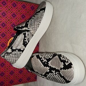 TORY BURCH PATTERNED SLIP-ONS - SIZE 5